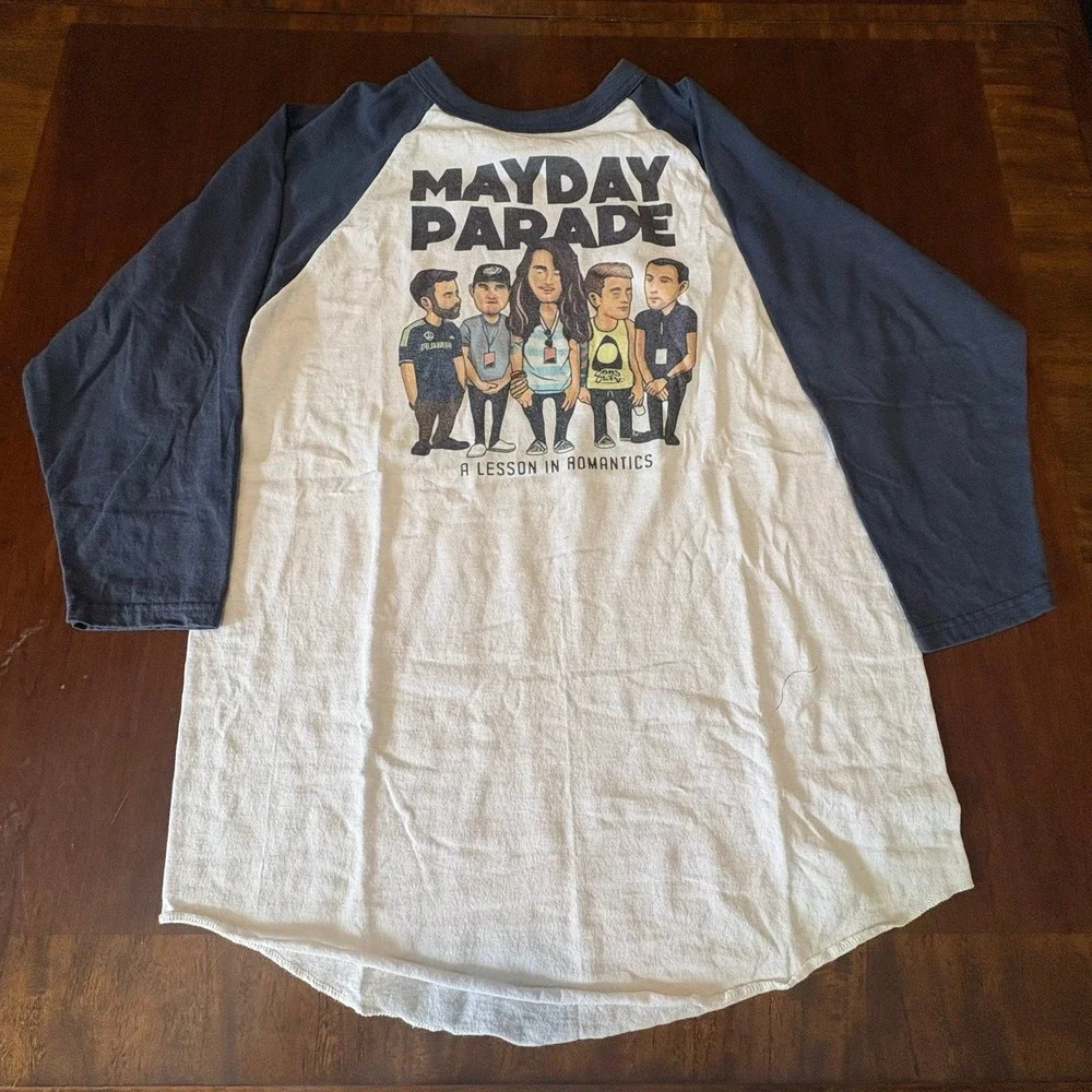 Mayday Parade A Lesson In Romantics Raglan Band T Shirt Augusta Sportswear Large - Picture 1 of 3